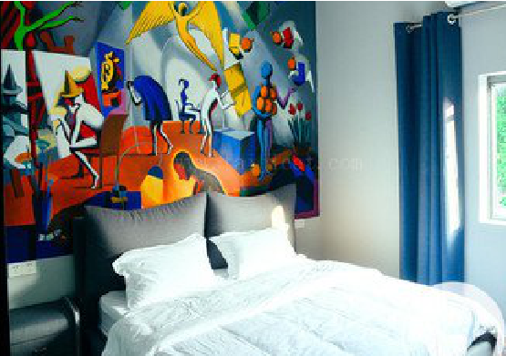 封丘对于酒店的墙体彩绘而言更注重哪些方面？